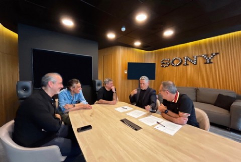 VIDEO | Alejandro Sanz firmó contrato con Sony Music Entertainment: "Estoy seguro de que juntos nos vamos a divertir"