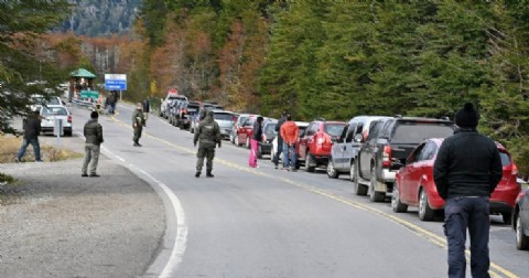 Feriados sin brillo y un desierto financiero: 41 por ciento menos de turistas cruzaron Samoré en las Fiestas Patrias
