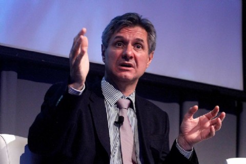 Pese a que la oposición argentina acusa a Milei de manipular datos, Kast convocó a un funcionario suyo para Economía