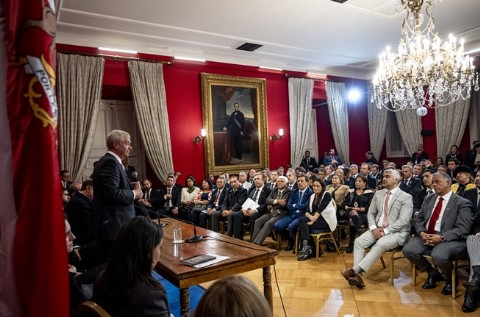 Kast reunió a más de 130 alcaldes para discutir seguridad, fondos y gestión territorial