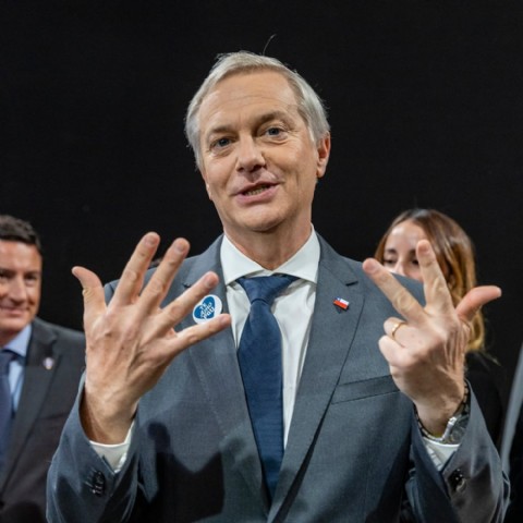 VIDEO | Arranca la repartición de cargos a los amigos libertarios: Kast prepara los nombramientos a militantes cercanos