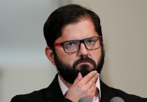 El Fondo Monetario le dio un tirón de oreja a Boric: el país debe apurar las inversiones o se estancará económicamente