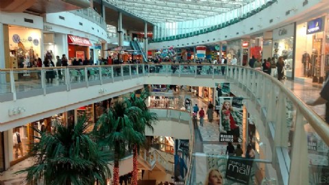 Desesperados: ante la rebaja de aranceles de Milei, el Gobierno lanzó descuentos insólitos para extranjeros