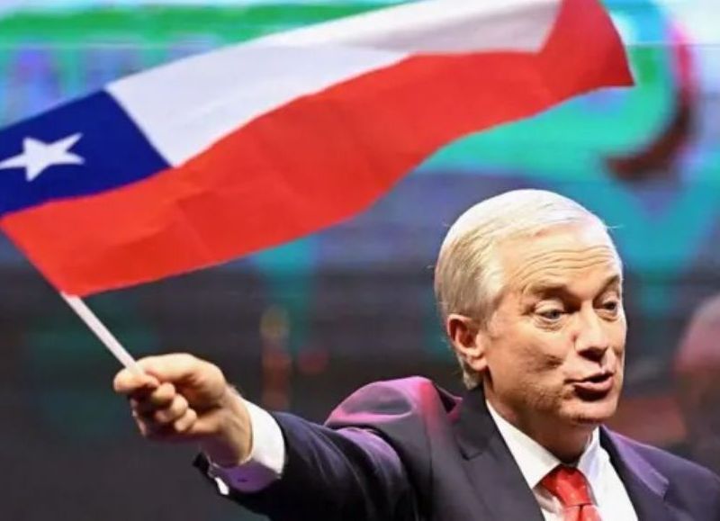 VIDEO | Kast arriesga la diplomacia chilena con una política exterior sin rumbo ni claridad