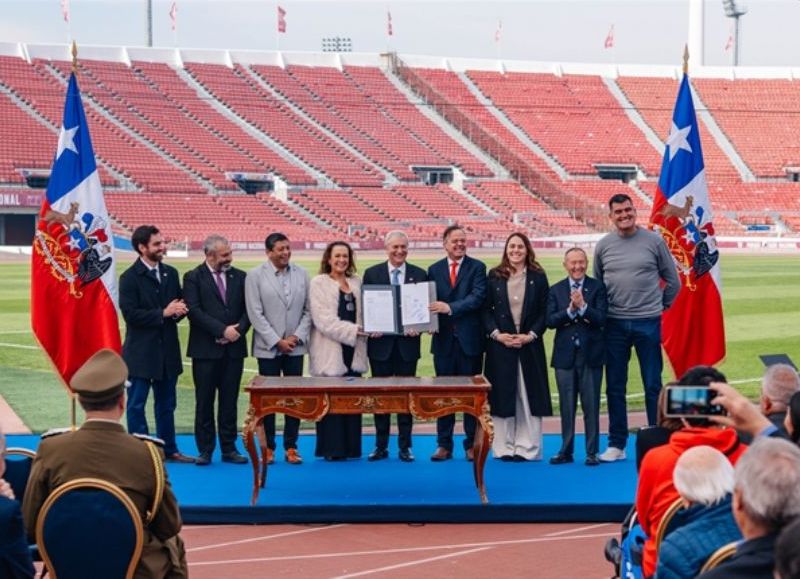 El Presidente de la República, José Antonio Kast, encabeza la promulgación de la Ley de Sociedades Anónimas Deportivas