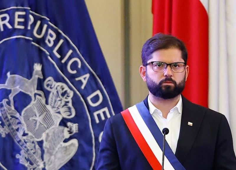 Gabriel Boric y su ridícula conspiración que lo llevó a culpar a Nicolás Maduro por el asesinato del exmilitar Ojeda